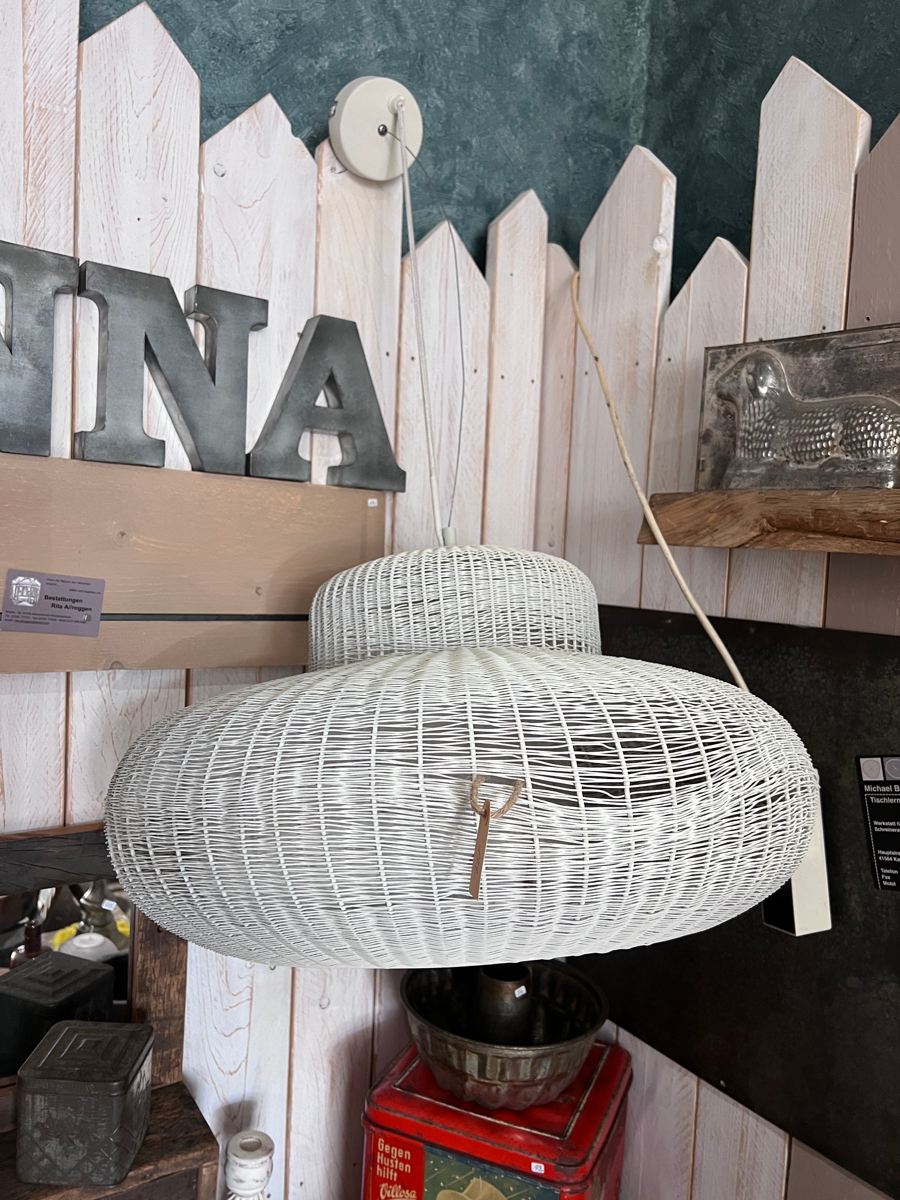 Deckenlampe aus Draht
