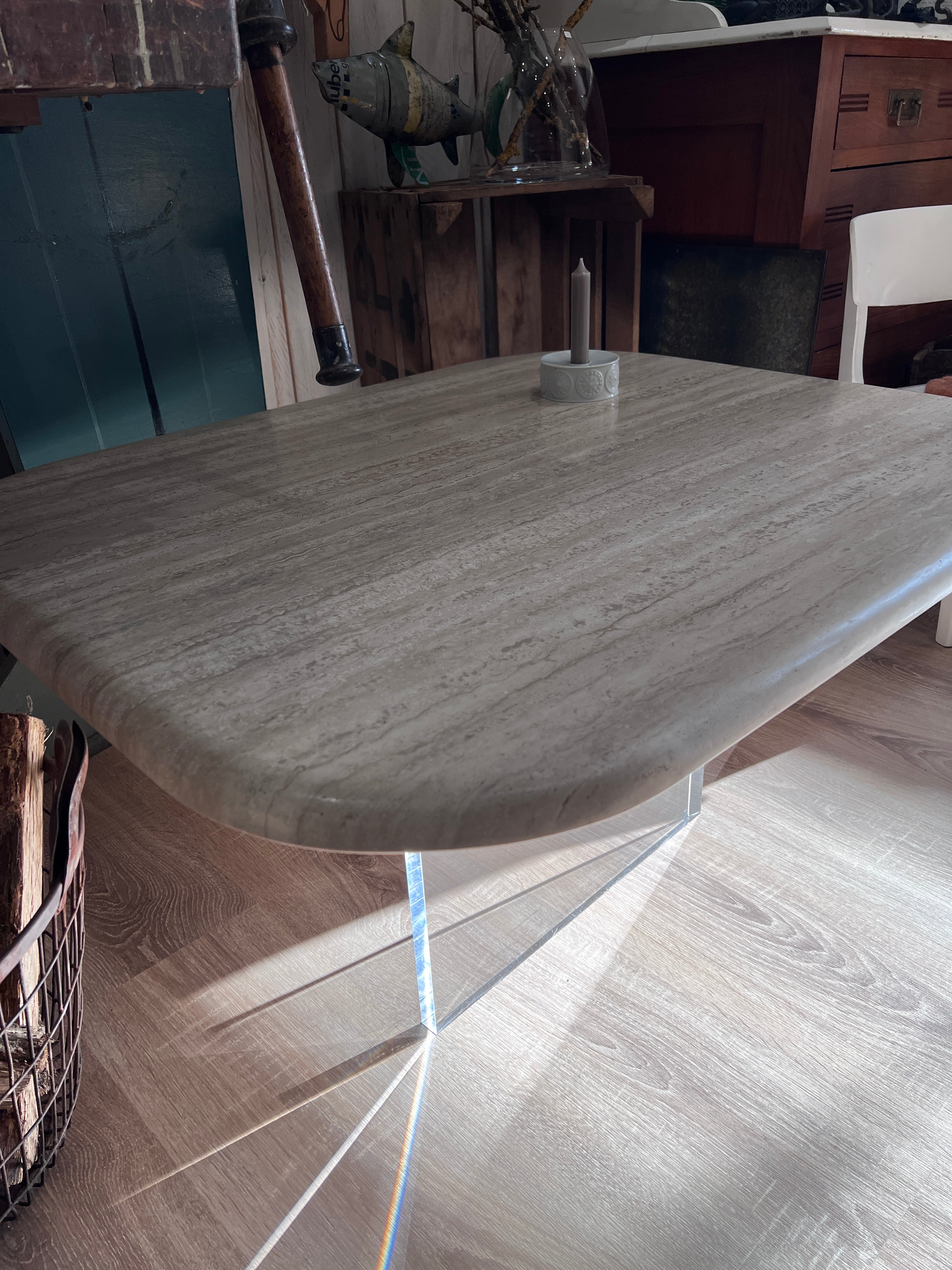 Couchtisch aus Travertin