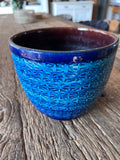 Blauer Übertopf aus den frühen 60ger Jahren