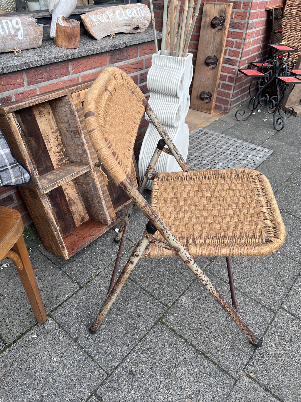 Klappstuhl mit Geflecht